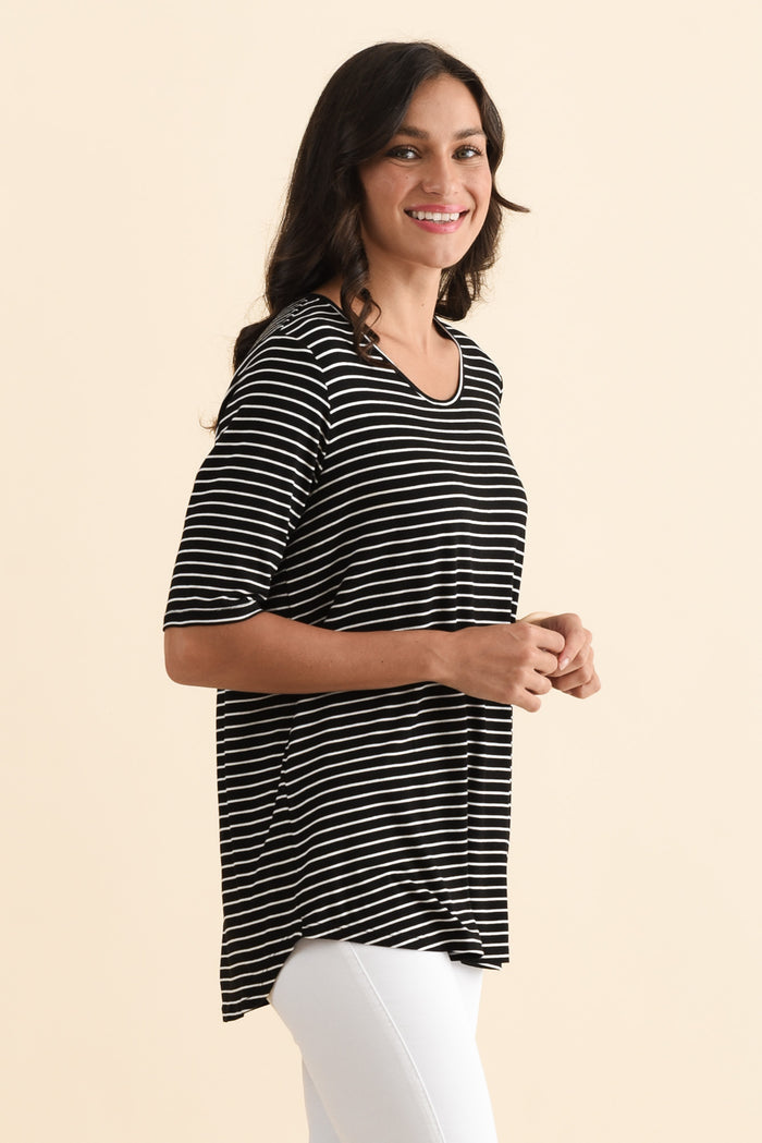 Maya Black Stripe Half Sleeve Tee,Brunette model,alt text|model:Brontie