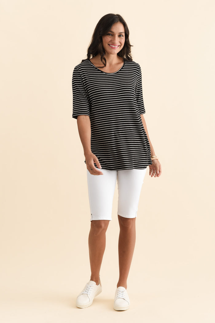 Maya Black Stripe Half Sleeve Tee,Brunette model,alt text|model:Brontie
