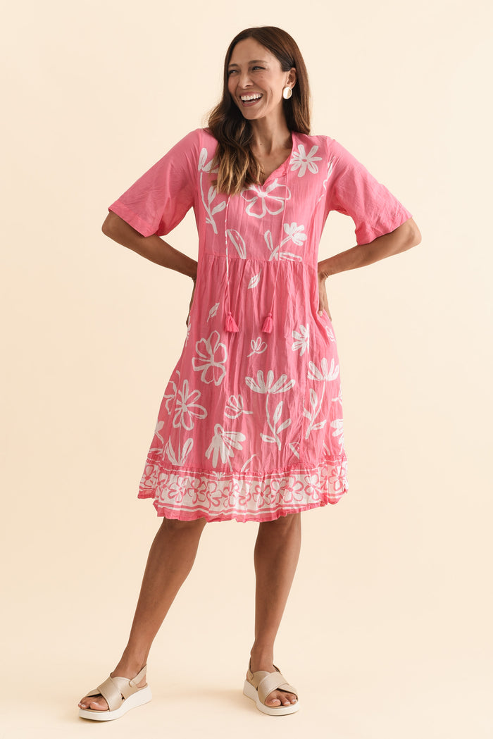 Mila Pink Flower Crinkle Cotton Dress,Brunette model,alt text|model:Cara