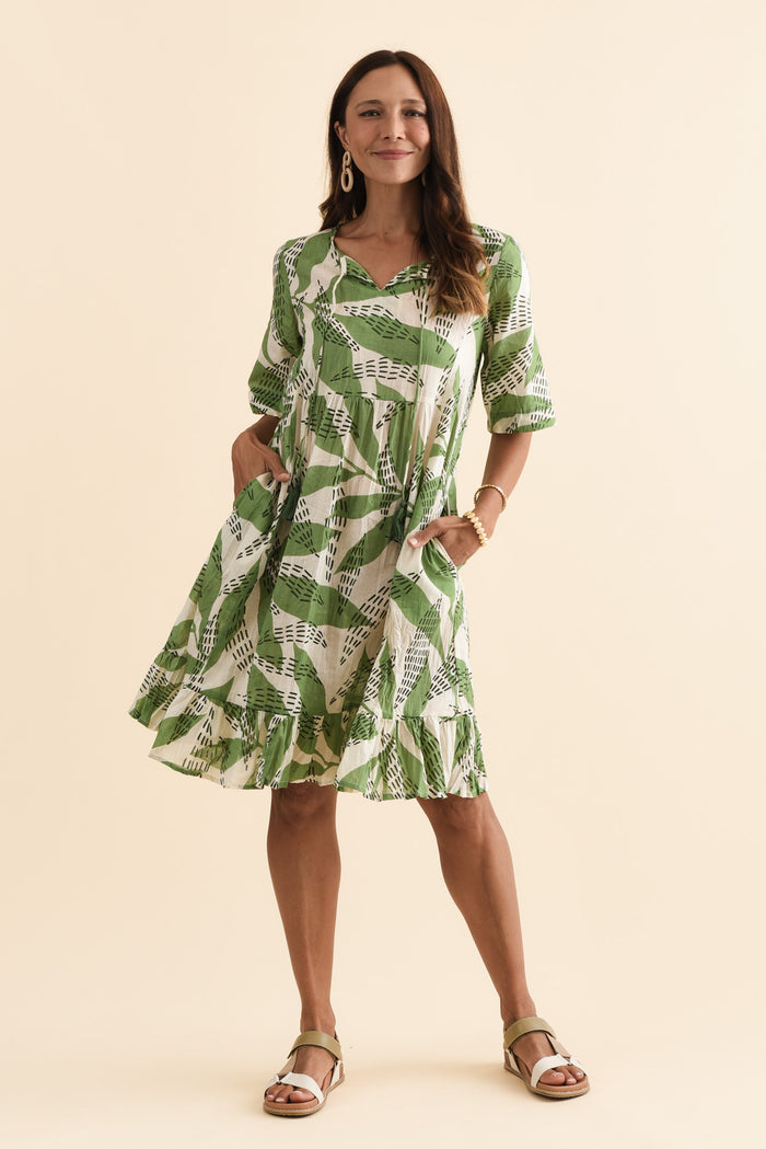Mila Sage Fern Crinkle Cotton Dress,Brunette model,alt text|model:Cara