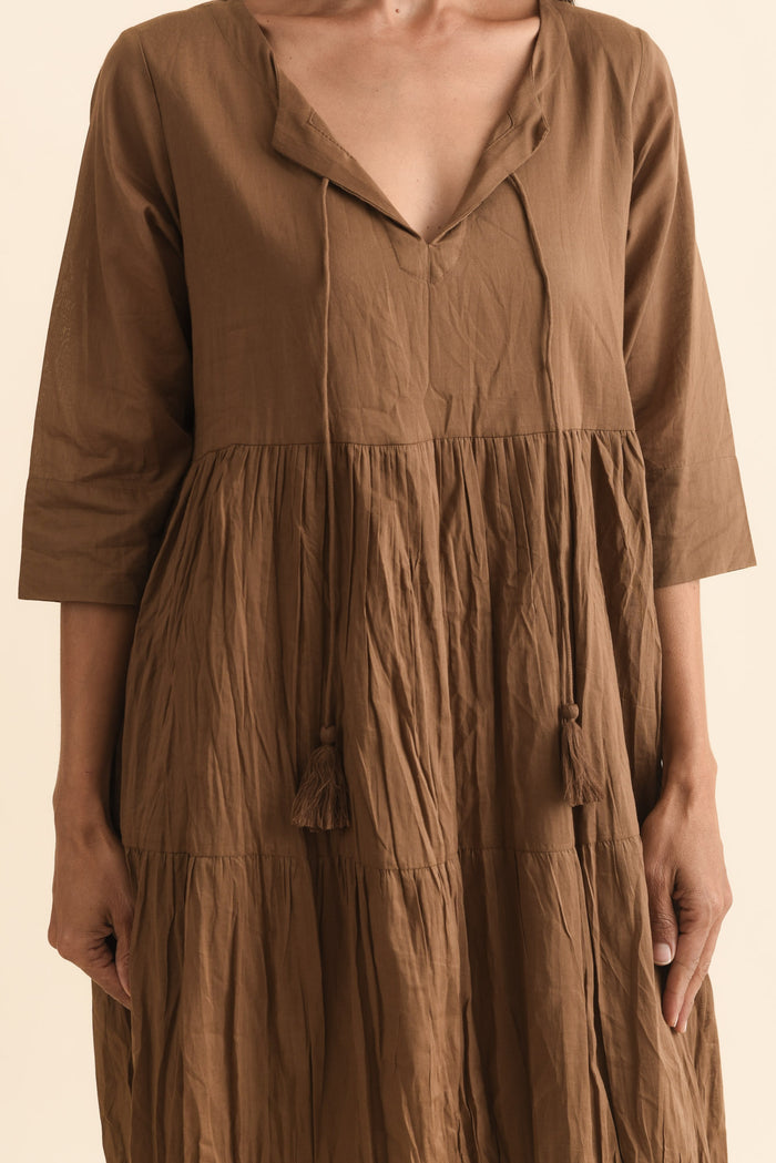 Milana Mocha Crinkle Cotton Dress,Brunette model,alt text|model:Cara