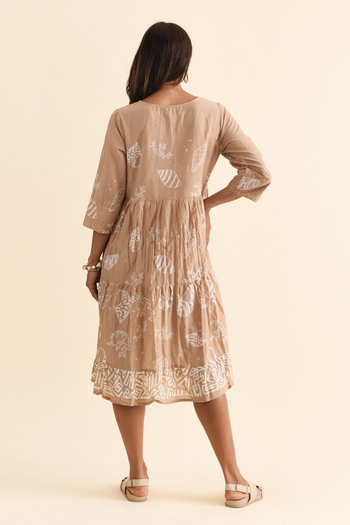 Milana Mocha Seashell Crinkle Cotton Dress,Brunette model,alt text|model:Cara