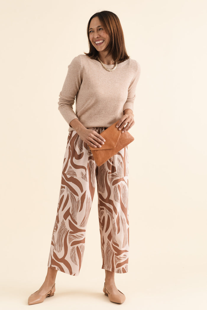 Minnelli Tan Abstract Linen Cotton Pants,brunette model,Full Outfit,alt text|model:Cara