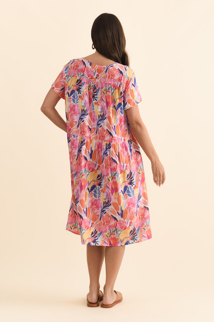 Murano Pink Garden Cotton Dress,Brunette model,alt text|model:MJ