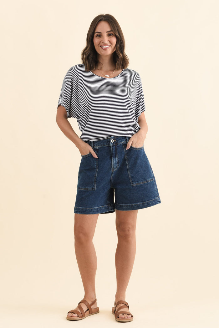 Navy and White Stripe Maui Tee,Brunette model,alt text|model:MJ