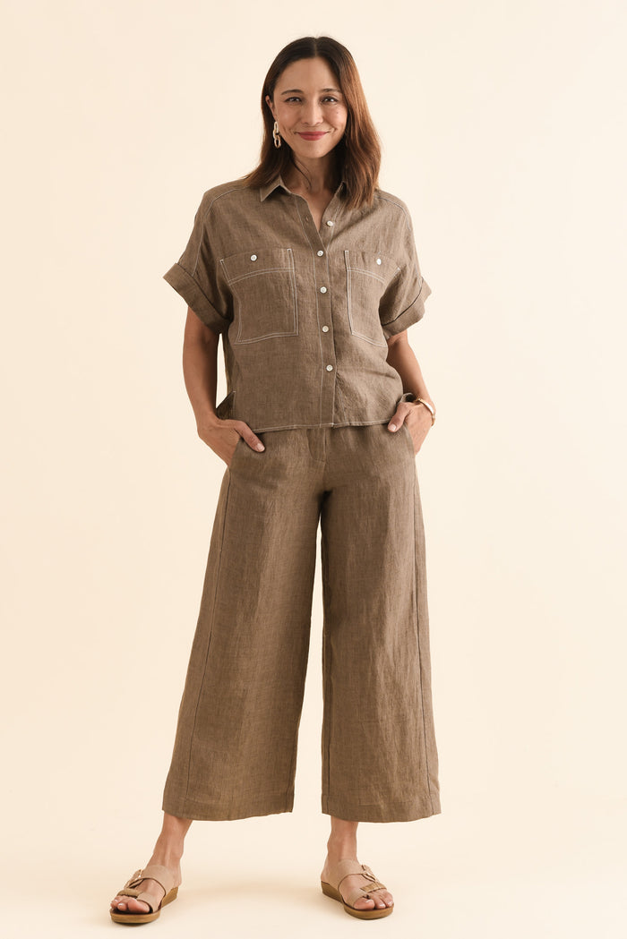 Neesha Mocha Linen Shirt,Full Body,Brunette model,alt text|model:Cara