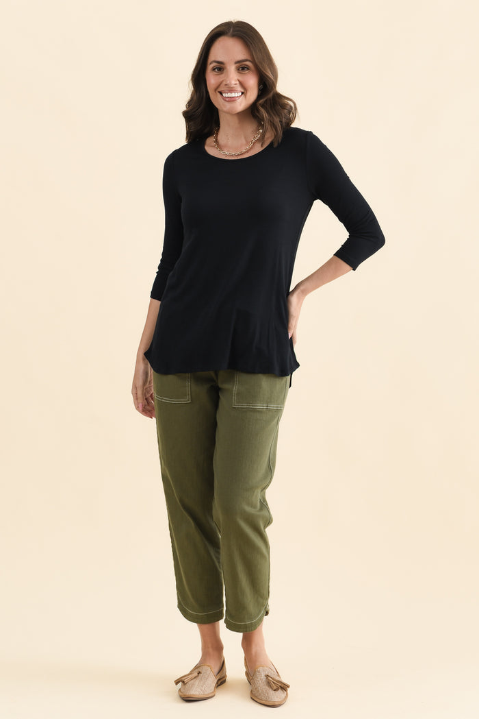 Nicky Black 3/4 Sleeve Top,Full Body,Brunette model,alt text|model:MJ