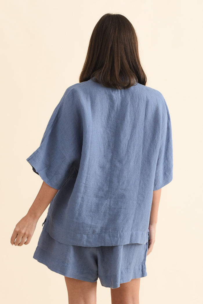 Noemi Steel Linen Shirt,Brunette model,alt text|model:MJ