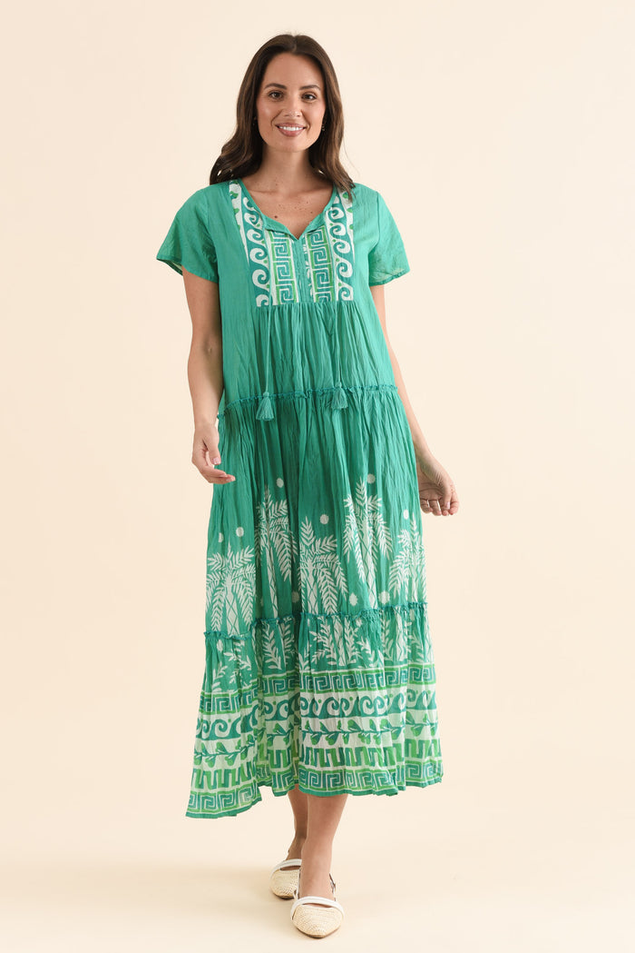 Nona Green Beach Crinkle Cotton Maxi Dress,Full Body,Brunette model,alt text|model:MJ