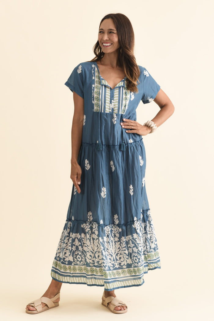 Nona Steel Abstract Crinkle Cotton Maxi Dress,Brunette model,alt text|model:Cara