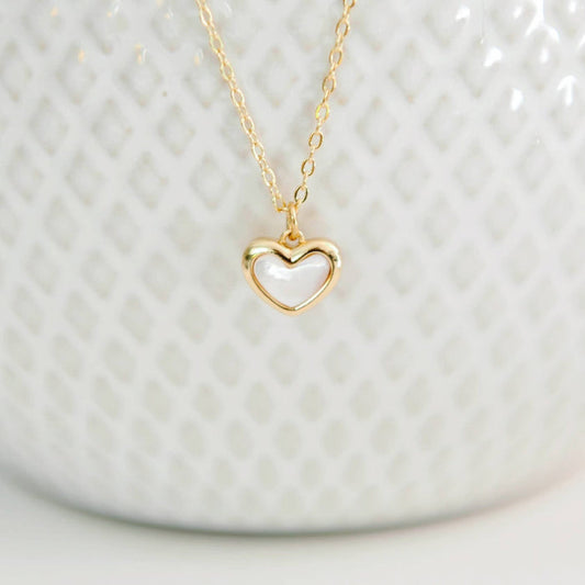 OH SO LOVELY Aisha Mother of Pearl Heart Necklace