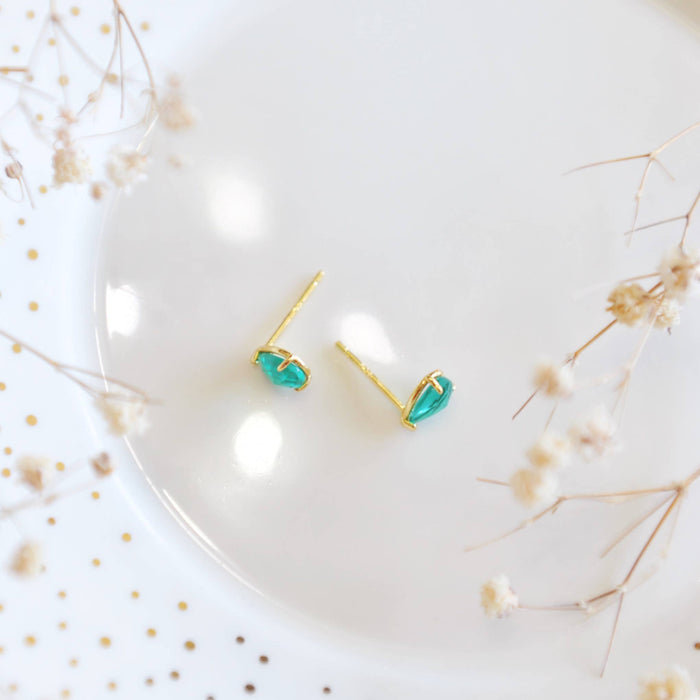 Oh So Lovely Emerald Tear Drop Stud Earrings