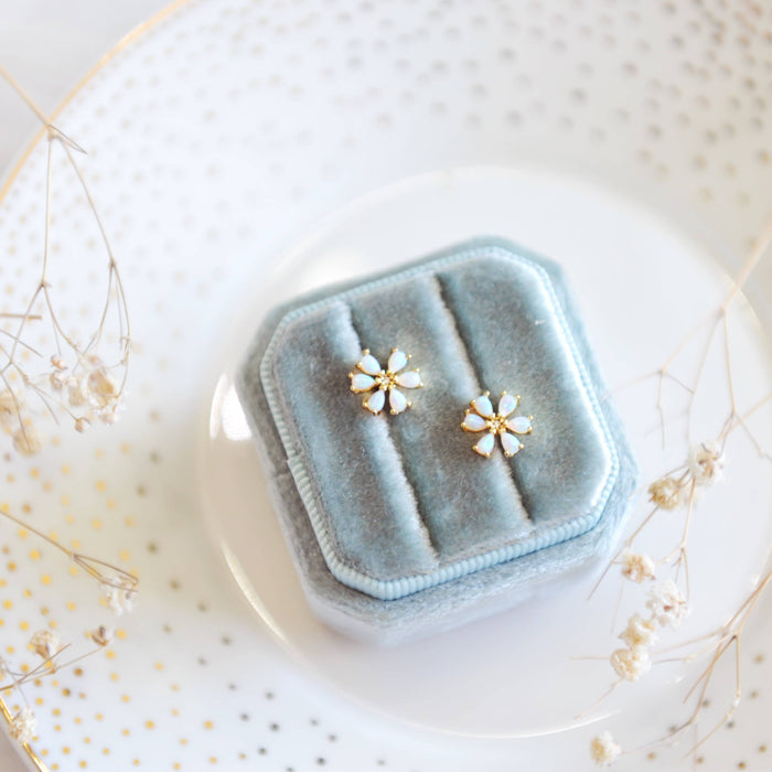 OH SO LOVELY Lou Opal Daisy Stud Earrings