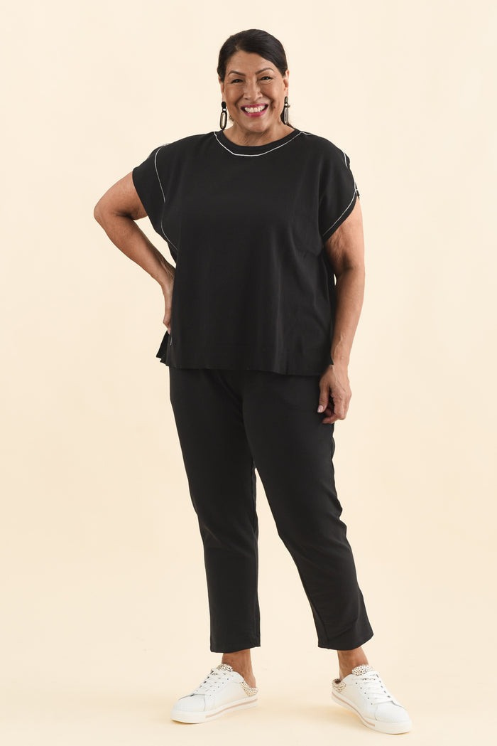 Orla Black Cotton Blend Knit Top,Brunette model,alt text|model:Pilita