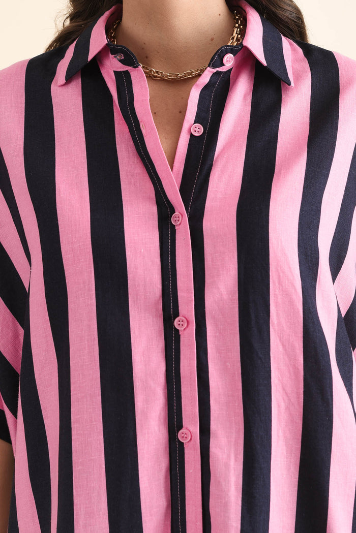 Palermo Navy Stripe Linen Blend Shirt,Detail,Brunette model,alt text|model:MJ