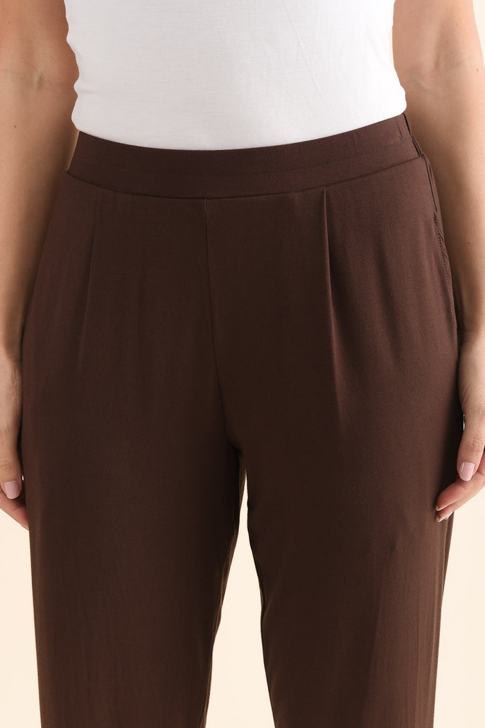 Polaris Chocolate Bamboo Cropped Pants,Detail,Brunette model,alt text|model:MJ
