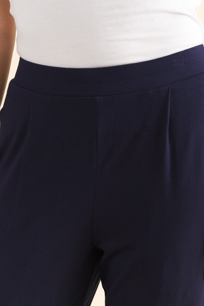 Polaris Navy Bamboo Cropped Pants,Detail,Brunette model,alt text|model:MJ