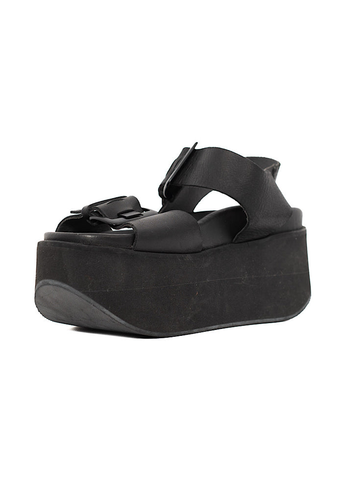 PRE-LOVED LOFINA SANDAL