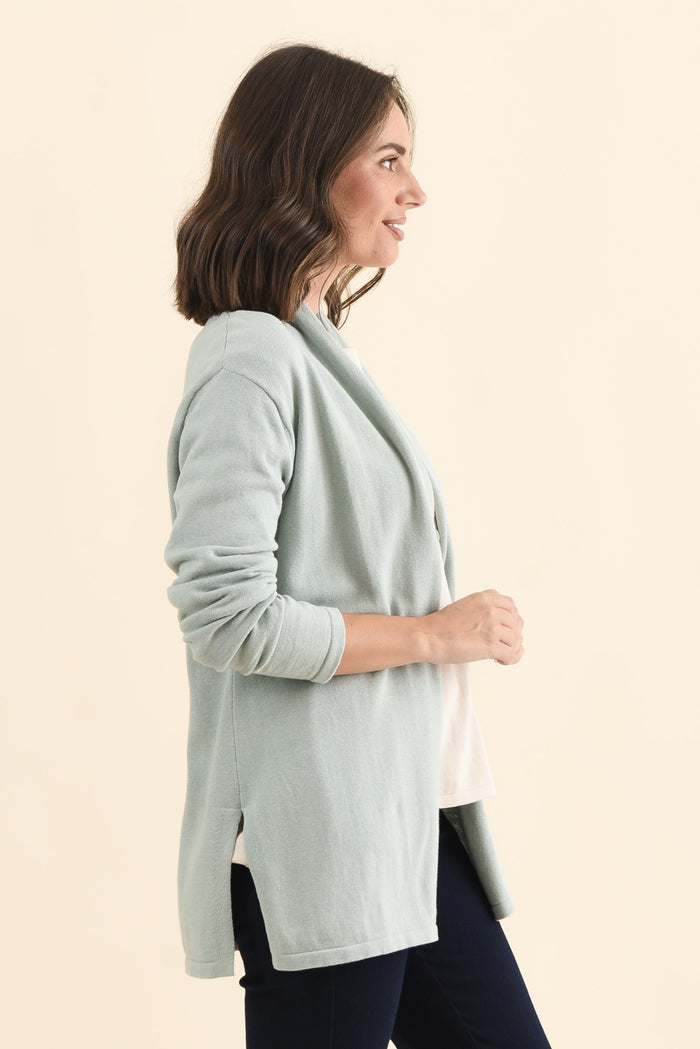 Primrose Mint Cotton Drape Cardigan,Brunette model,alt text|model:MJ