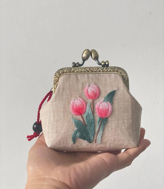Quince fables Tulip Embroidered Beige Coin Purse
