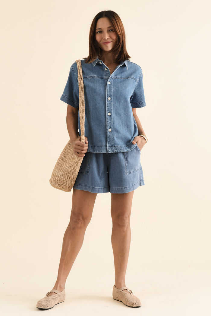Quinn Blue Denim Pocket Shorts,brunette model,Full Outfit,alt text|model:Cara