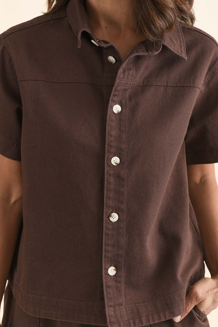 Quinn Chocolate Denim Collared Shirt,Detail,Brunette model,alt text|model:Cara