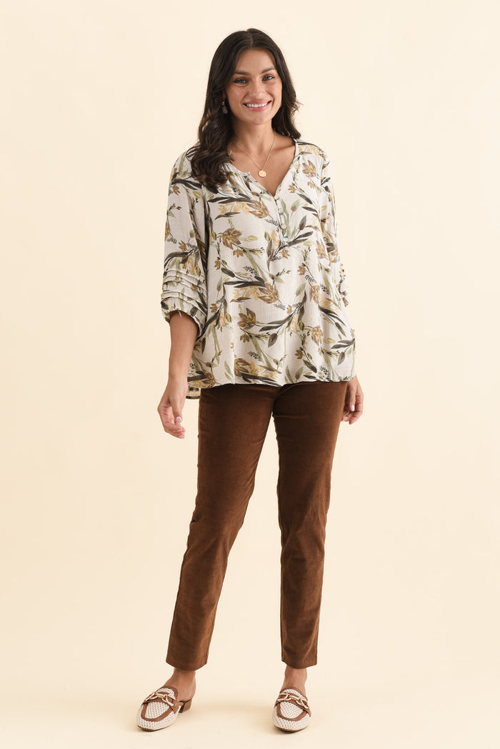 Ramirez Beige Flower Button Top,Brunette model,alt text|model:Brontie