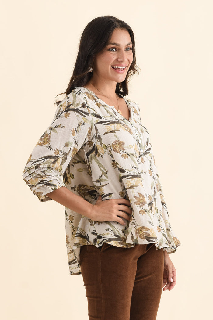 Ramirez Beige Flower Button Top,Brunette model,alt text|model:Brontie