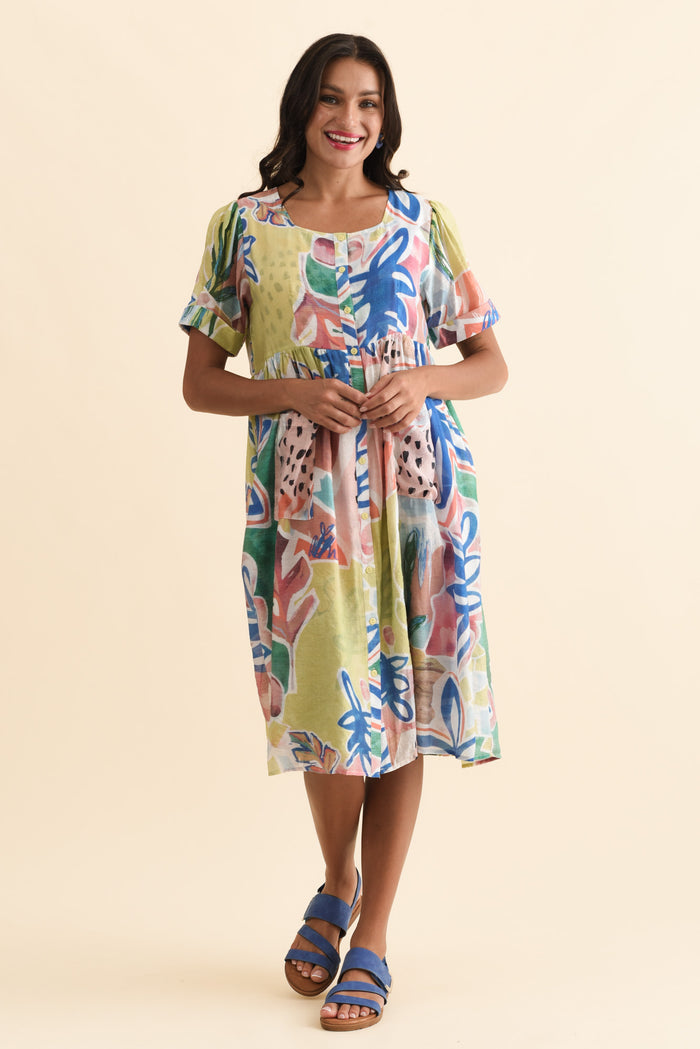 Rayna Blue Flower Button Dress,Brunette model,alt text|model:Brontie