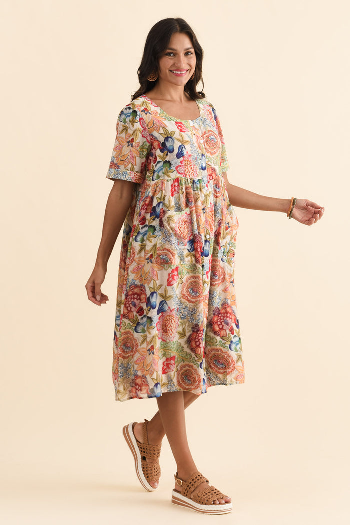 Rayna Orange Garden Button Dress,Brunette model,alt text|model:Brontie