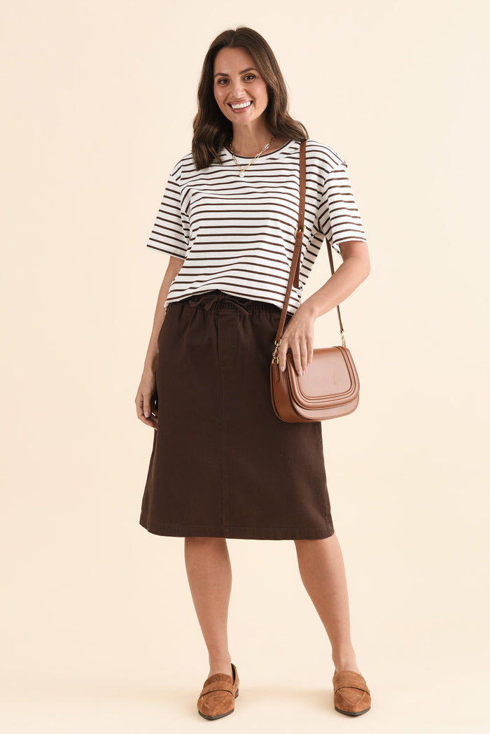 Relax Chocolate Stripe Cotton Tee,Full Body,Brunette model,alt text|model:MJ