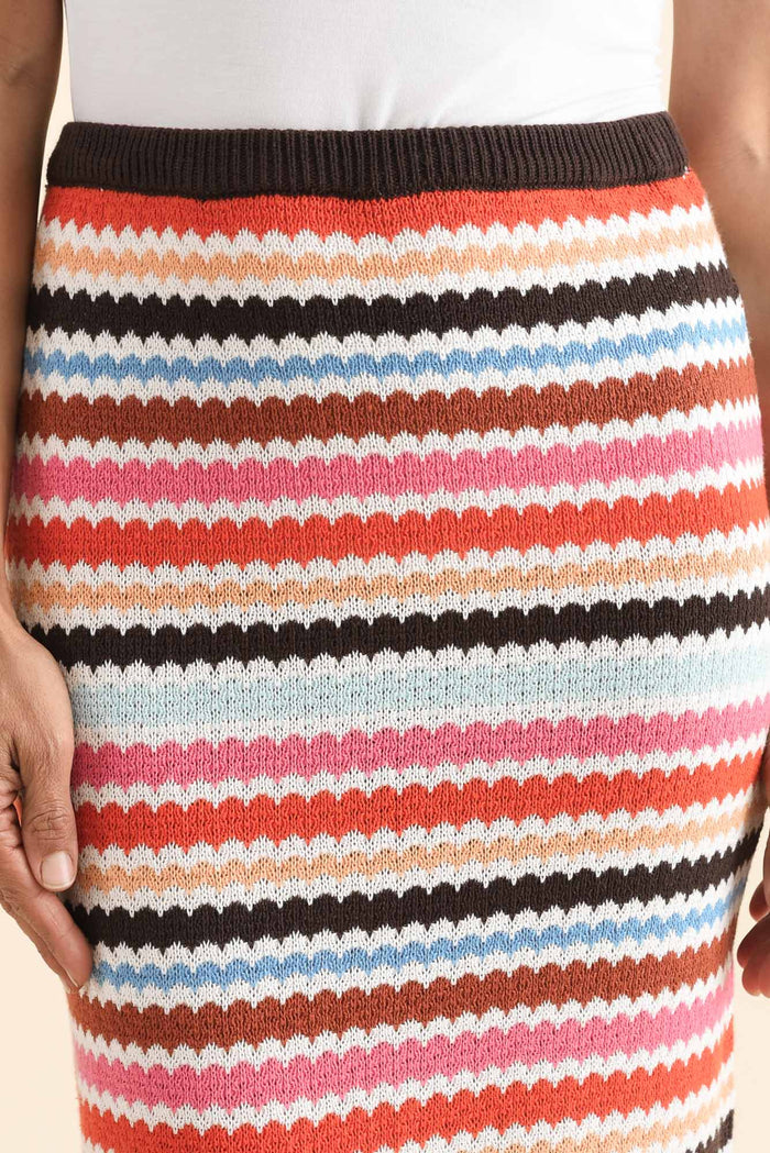 Retro Multi Stripe Cotton Knit Skirt,Detail,Brunette model,alt text|model:Cara