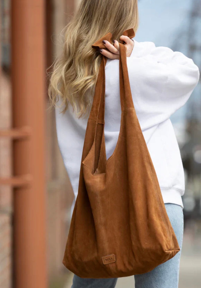 RISA UPCYCLED LEATHER KNOT TOTE