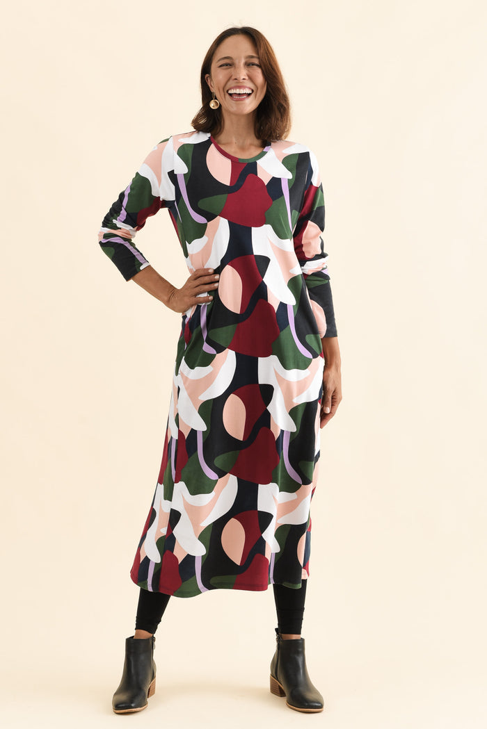 Ronja Red Abstract Cotton Pocket Dress,Full Body,Brunette model,alt text|model:Cara