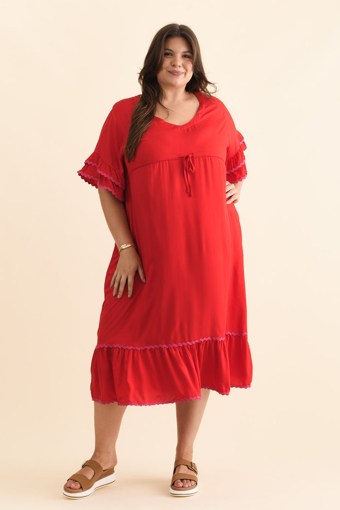 Rosemarie Red Contrast Frill Dress,Brunette model,plus-size,curve-dresses,plus-size-sleeved-dresses,plus-size-midi-dresses,plus-size-evening-dresses,plus-size-wedding-guest-dresses,plus-size-cocktail-dresses,plus-size-formal-dresses,plus-size-mother-of-the-bride-dresses,plus-size-race-day-dresses,plus-size-summer-dresses,alt text|model:Gabby