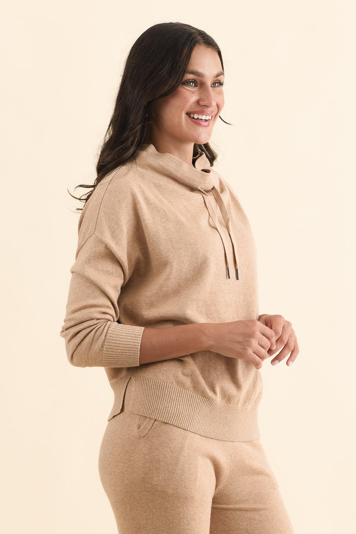 Rowan Cream Cotton Cashmere Knit Jumper,Brunette model,alt text|model:Brontie