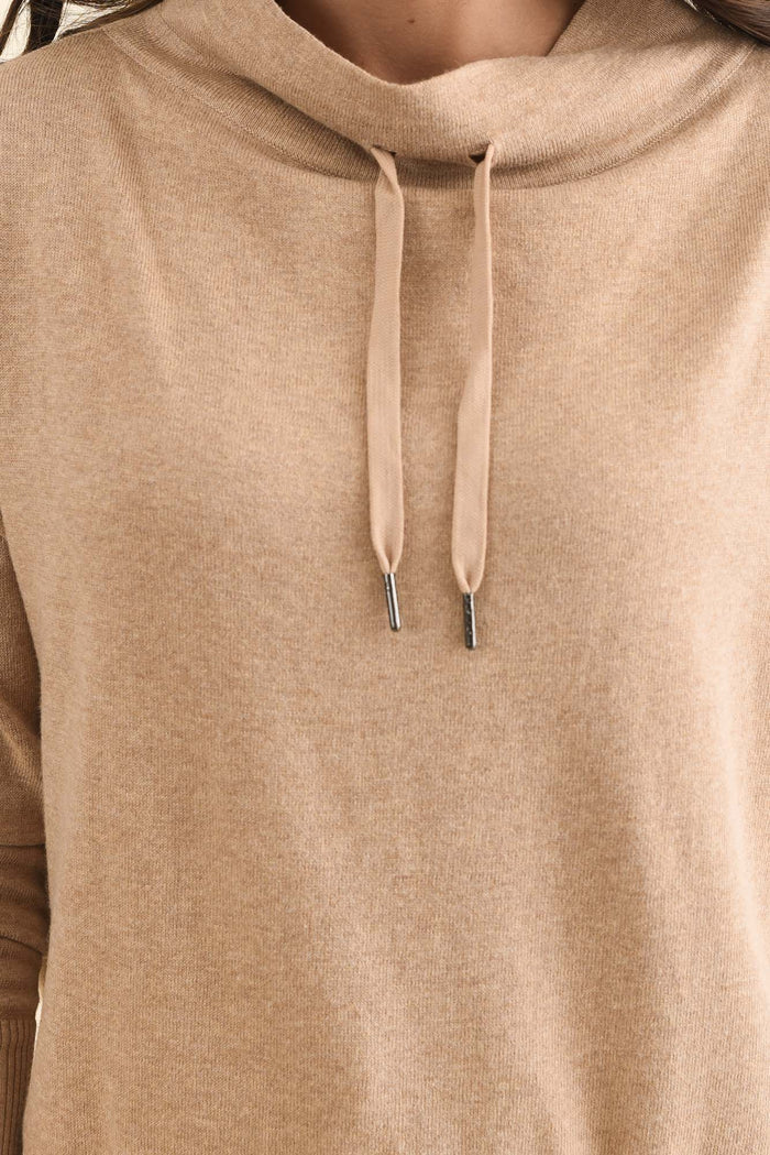 Rowan Cream Cotton Cashmere Knit Jumper,Brunette model,alt text|model:Brontie