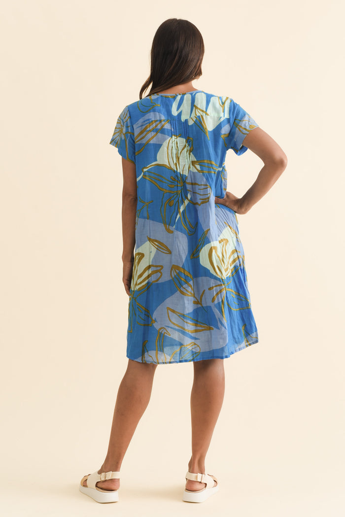 Sabina Cobalt Lily Crinkle Cotton Dress,Brunette model,alt text|model:Cara