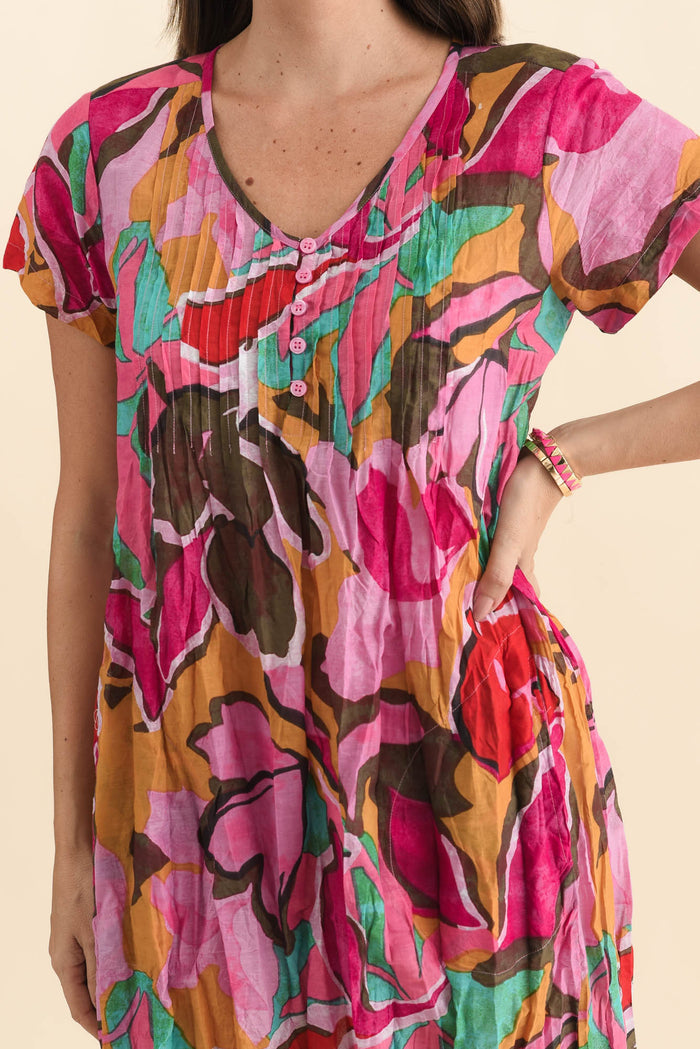 Sabina Fuchsia Garden Crinkle Cotton Dress,Brunette model,alt text|model:MJ