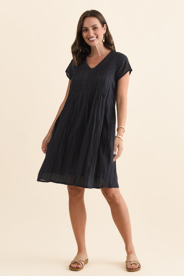 Sabina Navy Crinkle Cotton Dress,Brunette model,alt text|model:MJ