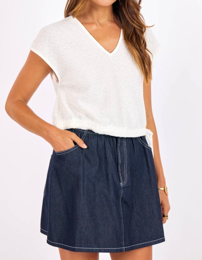 SAGE THE LABEL PURPOSE V NECK TOP
