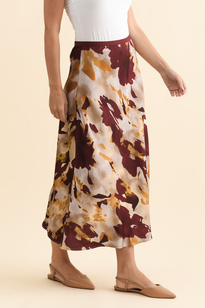 Scout Burgundy Abstract Maxi Skirt,Brunette model,alt text|model:MJ