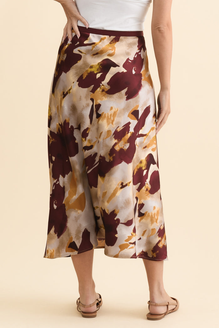 Scout Burgundy Abstract Maxi Skirt,Brunette model,alt text|model:MJ