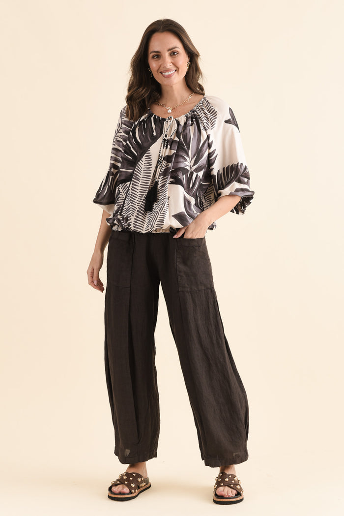 Season Grey Palm Top,Full Body,Brunette model,alt text|model:MJ
