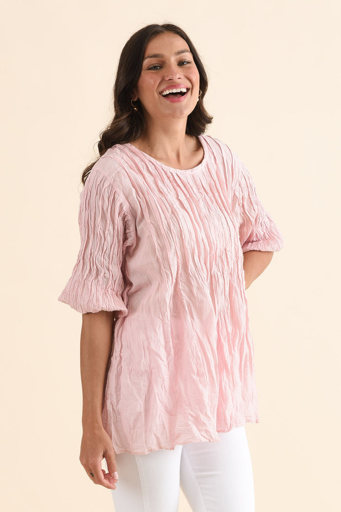 Selma Pink Crinkle Cotton Top,Side,Brunette model,alt text|model:Brontie