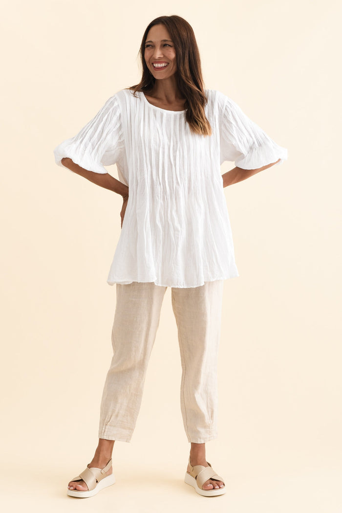 Selma White Crinkle Cotton Top,Brunette model,alt text|model:Cara