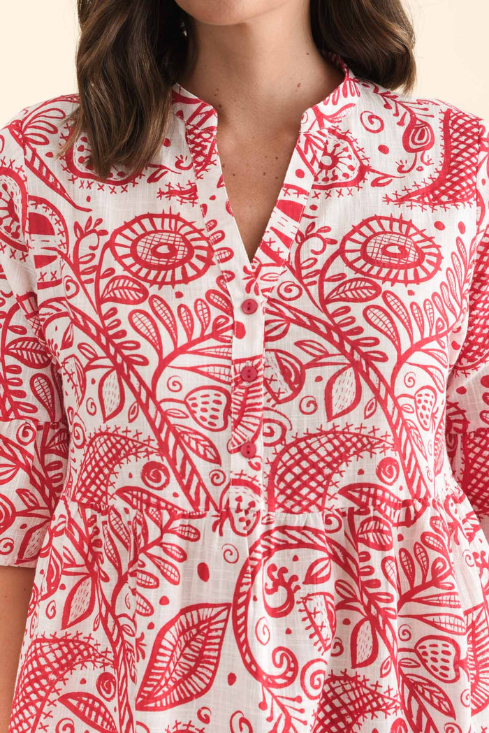 Senna Red Abstract Cotton Dress,Brunette model,alt text|model:MJ