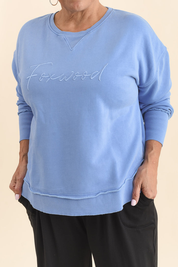 Signature Blue Cotton Crewneck Sweatshirt,Detail,Brunette model,alt text|model:Pilita