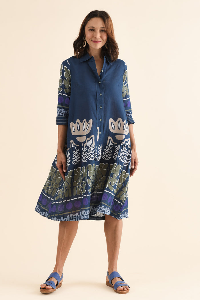 Sigrid Navy Motif Organic Cotton Tie Dress,Full Body,Brunette model,alt text|model:Cara