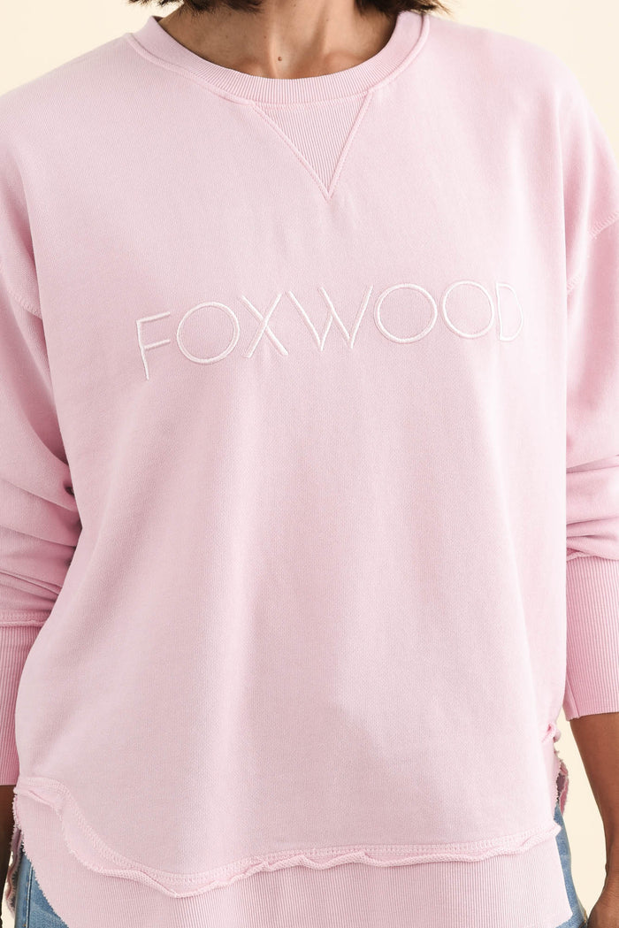 Simplified Blush Cotton Crewneck Sweatshirt,Brunette model,alt text|model:Cara
